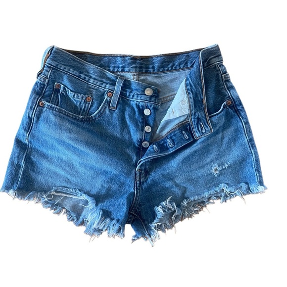 Levi’s 501 Denim Shorts button fly size 28 medium wash raw hem Excellent Shorty - Picture 1 of 9